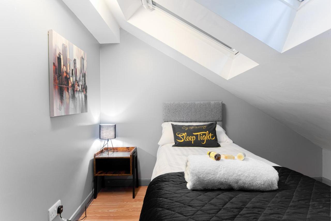The Llangollen - Berwyn House Wrexham Luaran gambar